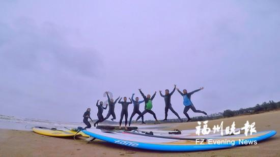 芯片股盘中走弱,科创芯片ETF、科创芯片ETF基金跌约3%